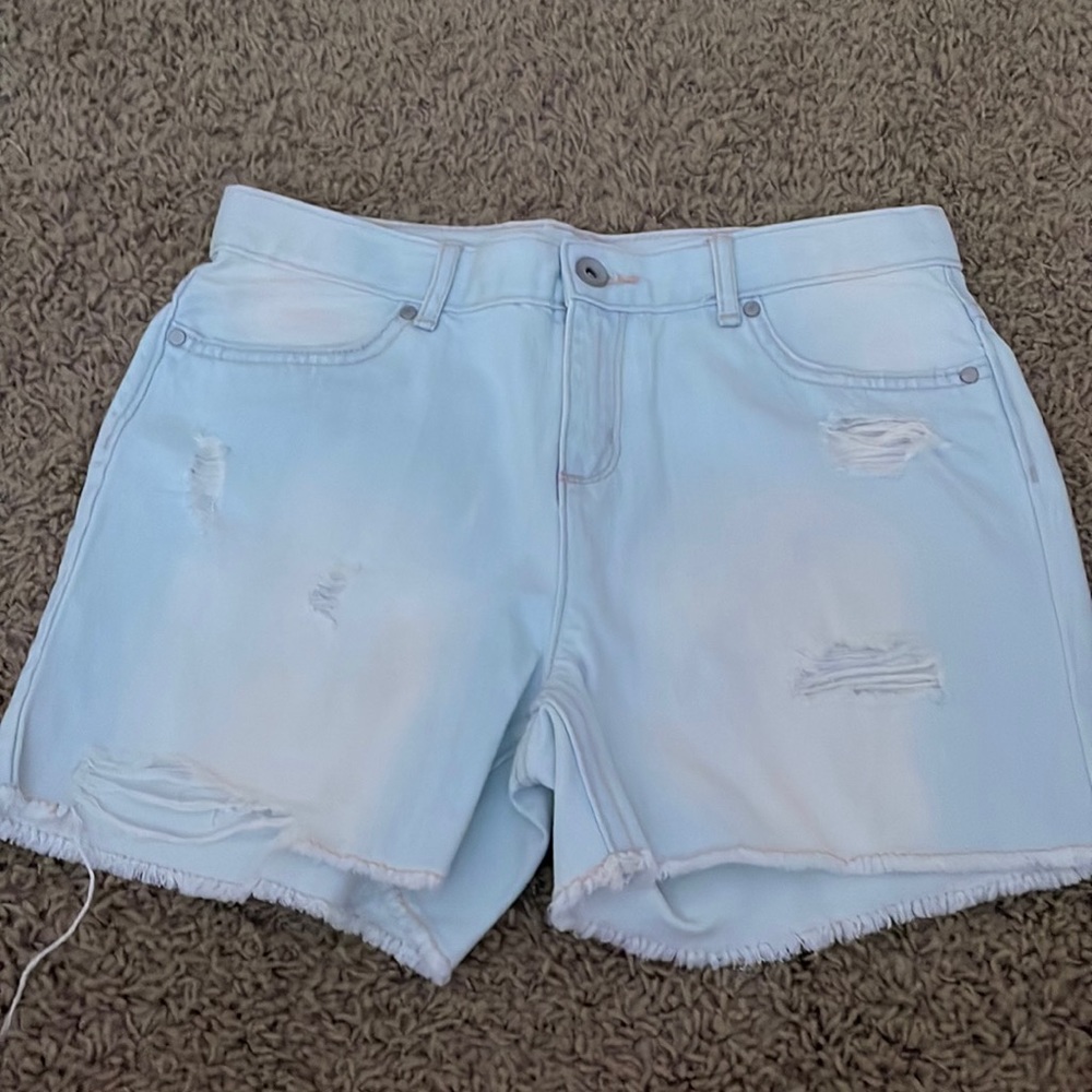 Never been wore jean shorts!! Amazing condition!!